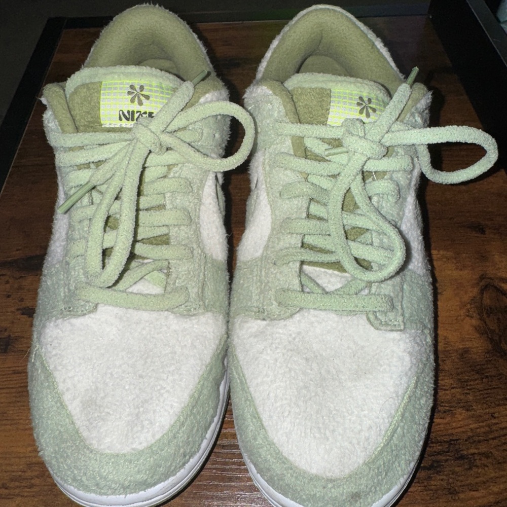 Nike Women’s Dunk Low SE ‘Honeydew’